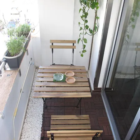 Lejlighed Flat Grey Marinate In The Mediterranean In Less Than 60s Walk Everywhere Park Free Limassol